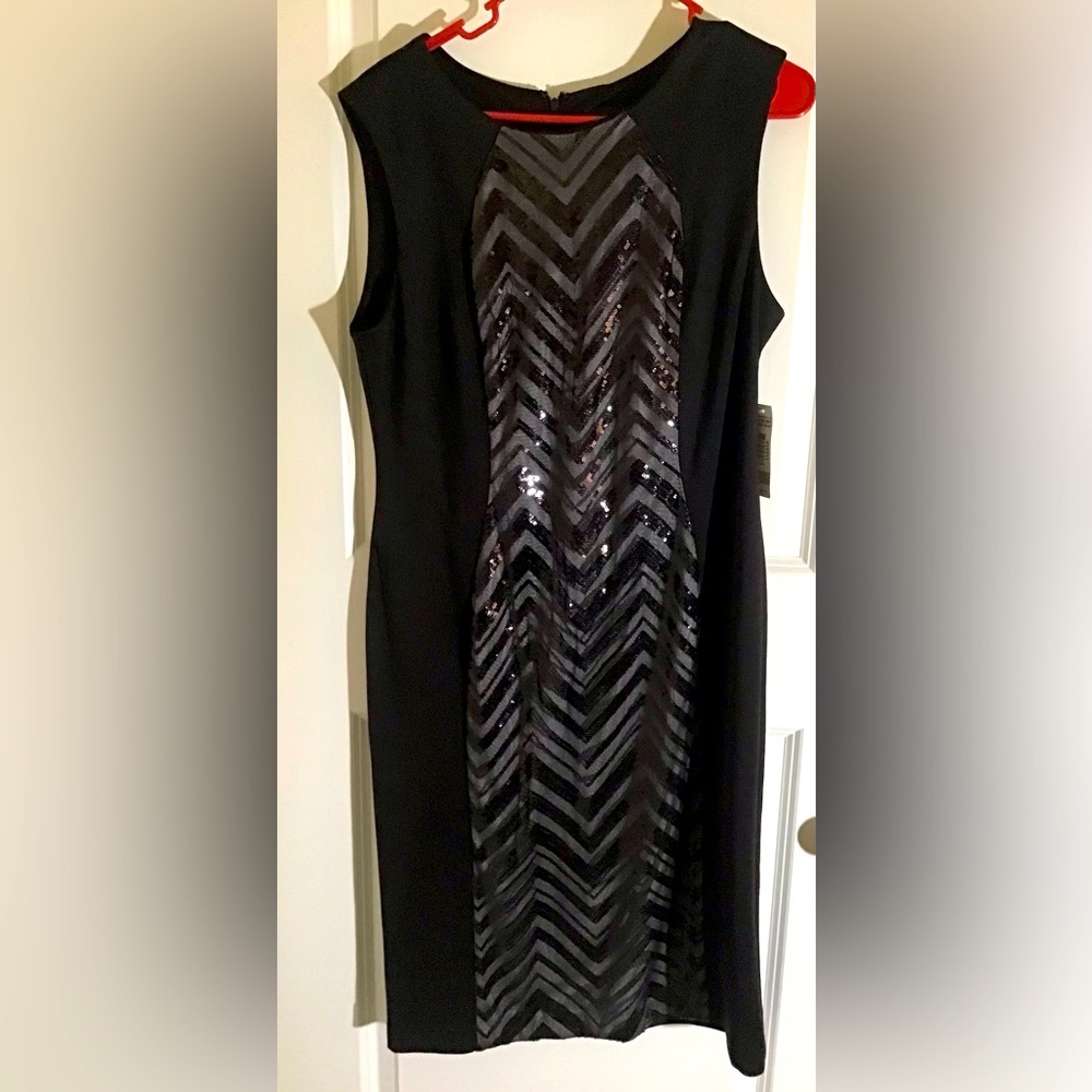 Gotta have this black Sleeveless R&M Richards sequin dress
